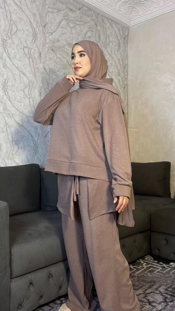 ⁦🧕✨ طقم محجبات كاجوال بلمسة عصرية ومريحة! ✨🧕⁩ - الصورة ⁦4⁩